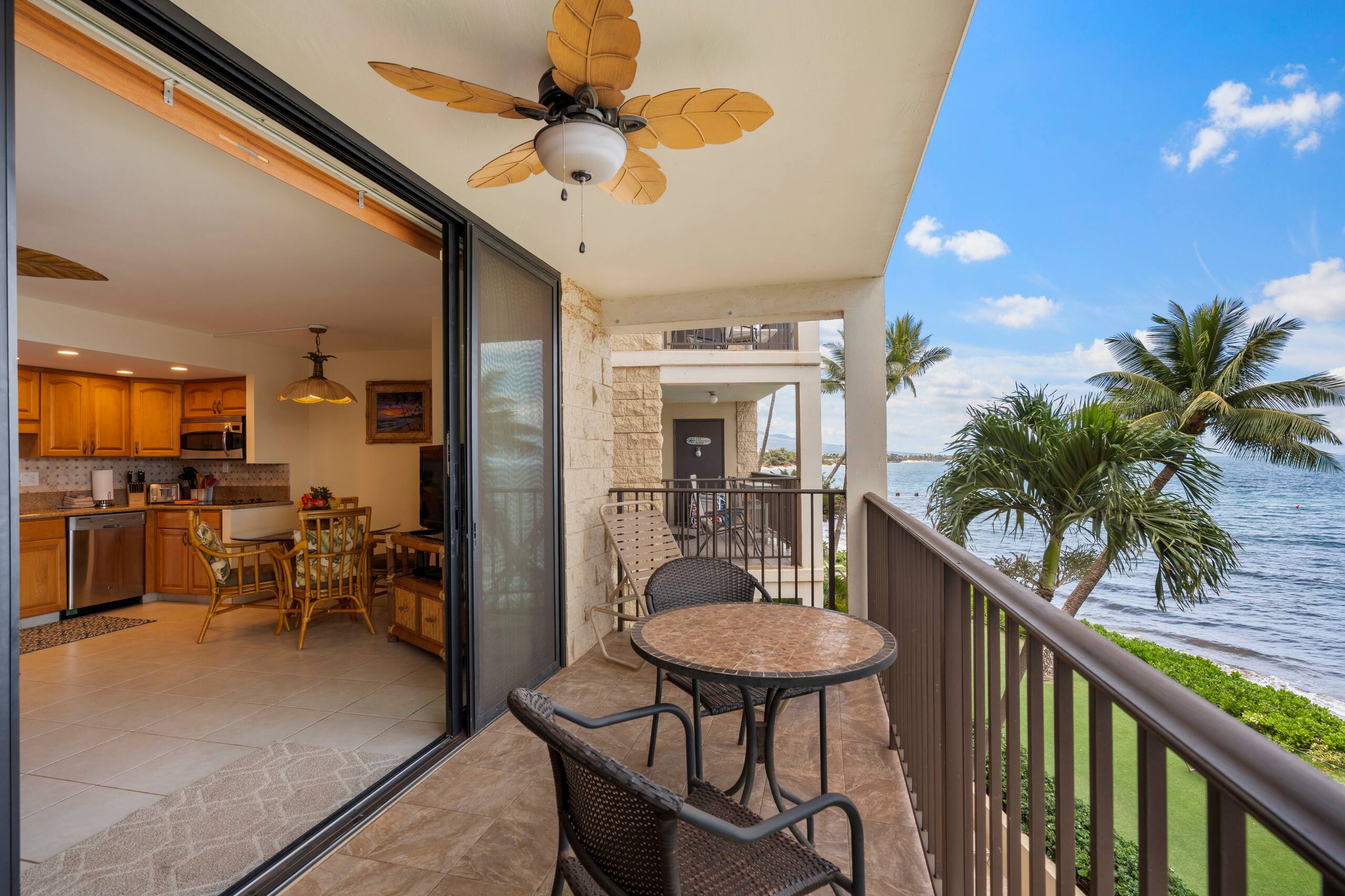 Condo in Kihei · ★4.8 · 1 bedroom · 2 beds · 2 baths - Image 8