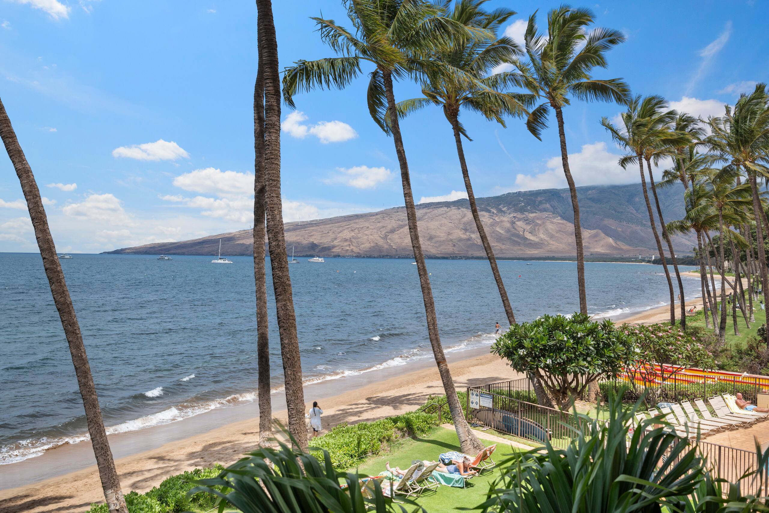 Condo in Kihei · ★4.8 · 1 bedroom · 2 beds · 2 baths - Image 24