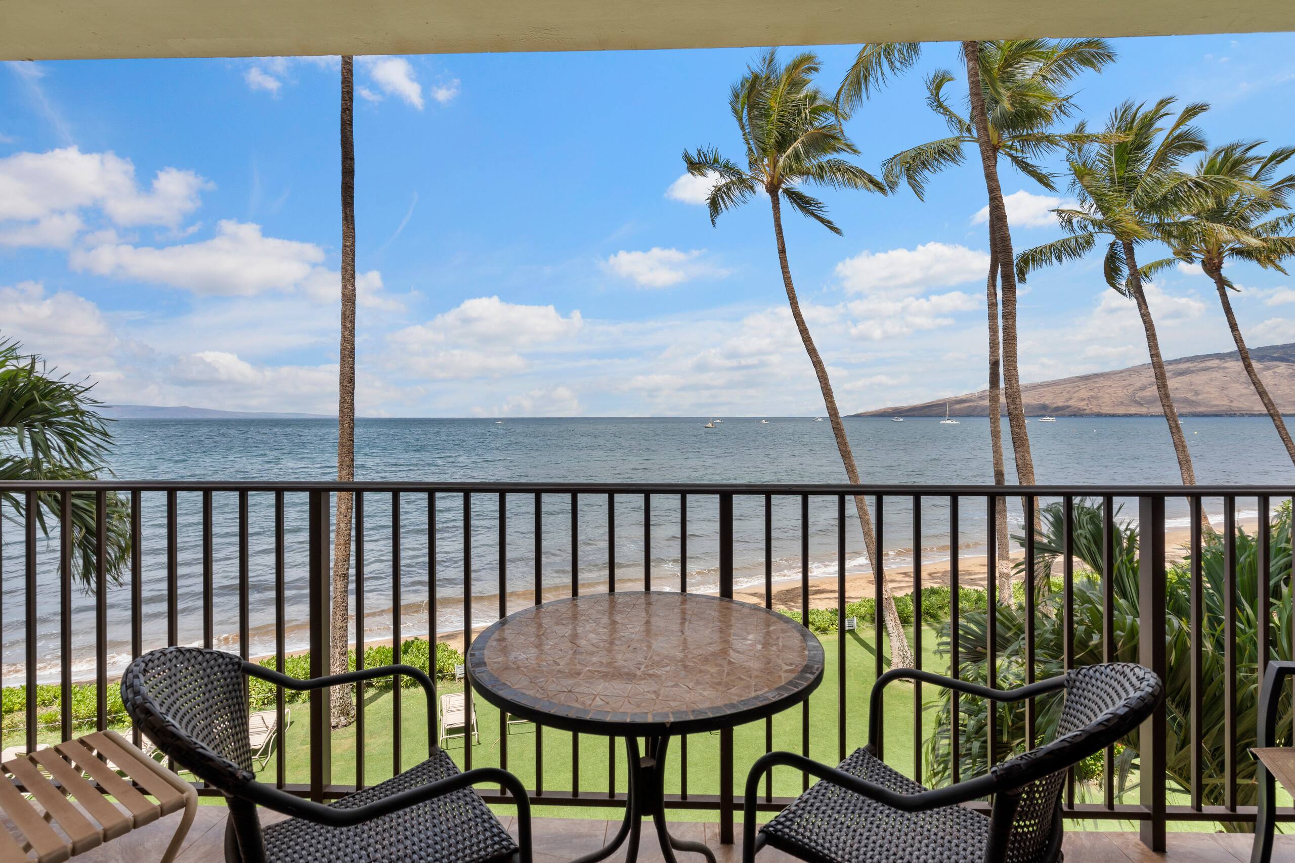 Condo in Kihei · ★4.8 · 1 bedroom · 2 beds · 2 baths - Image 1