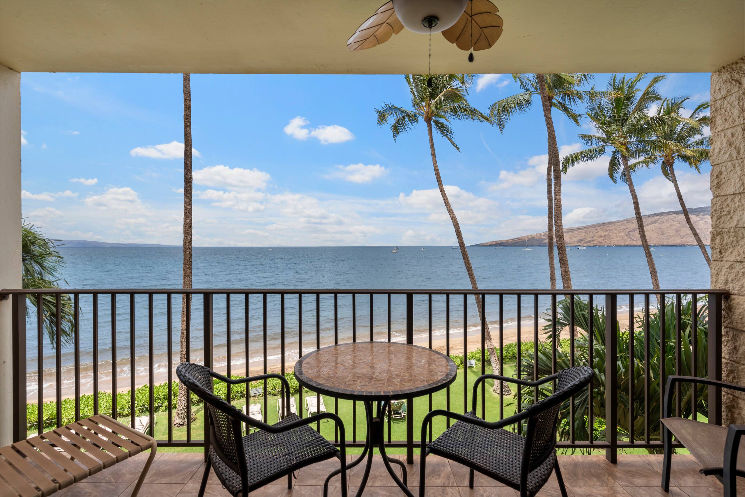 Condo in Kihei · ★4.8 · 1 bedroom · 2 beds · 2 baths - Image 26