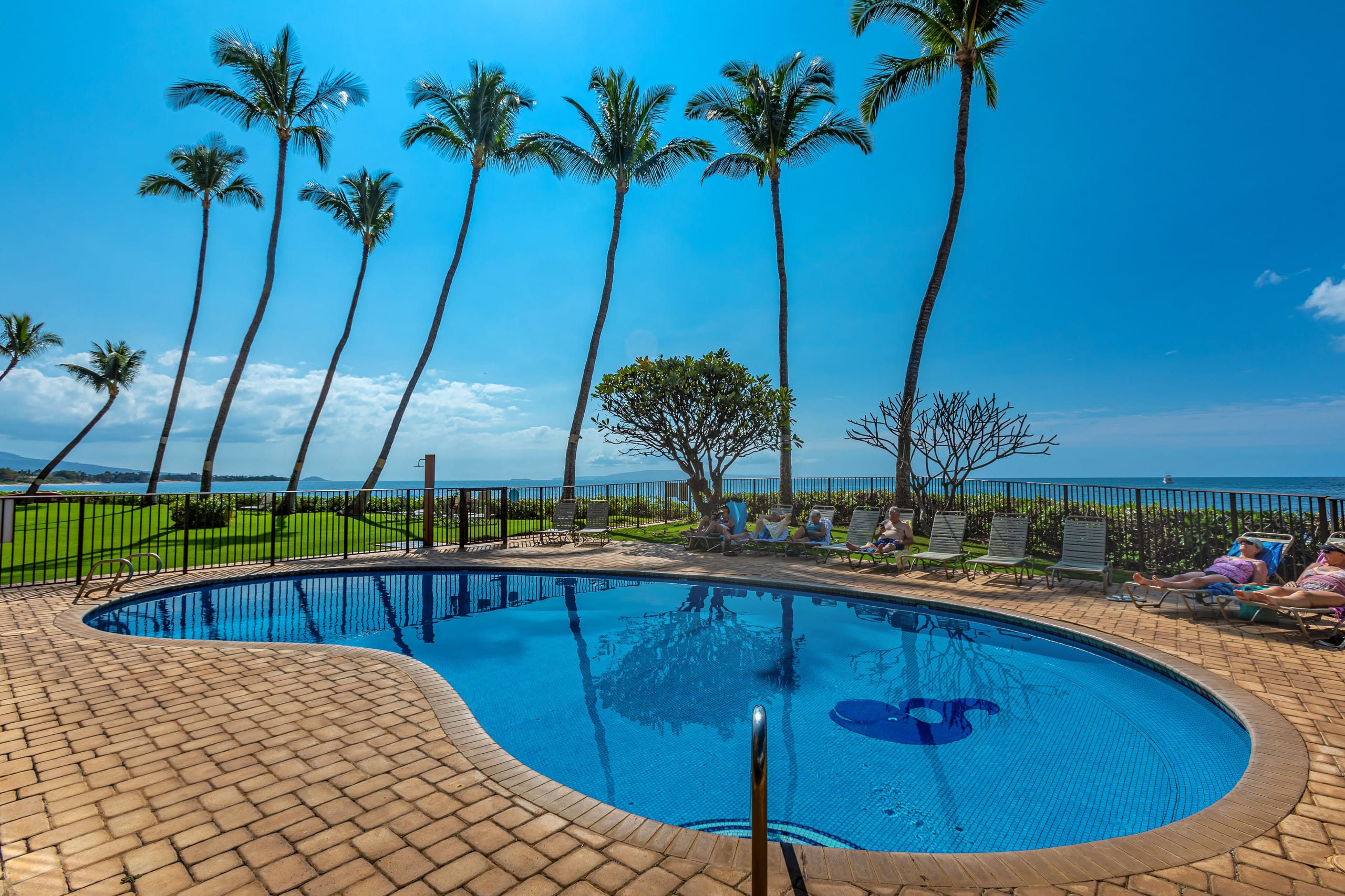 Condo in Kihei · ★5.0 · 1 bedroom · 2 beds · 2 baths - Image 25