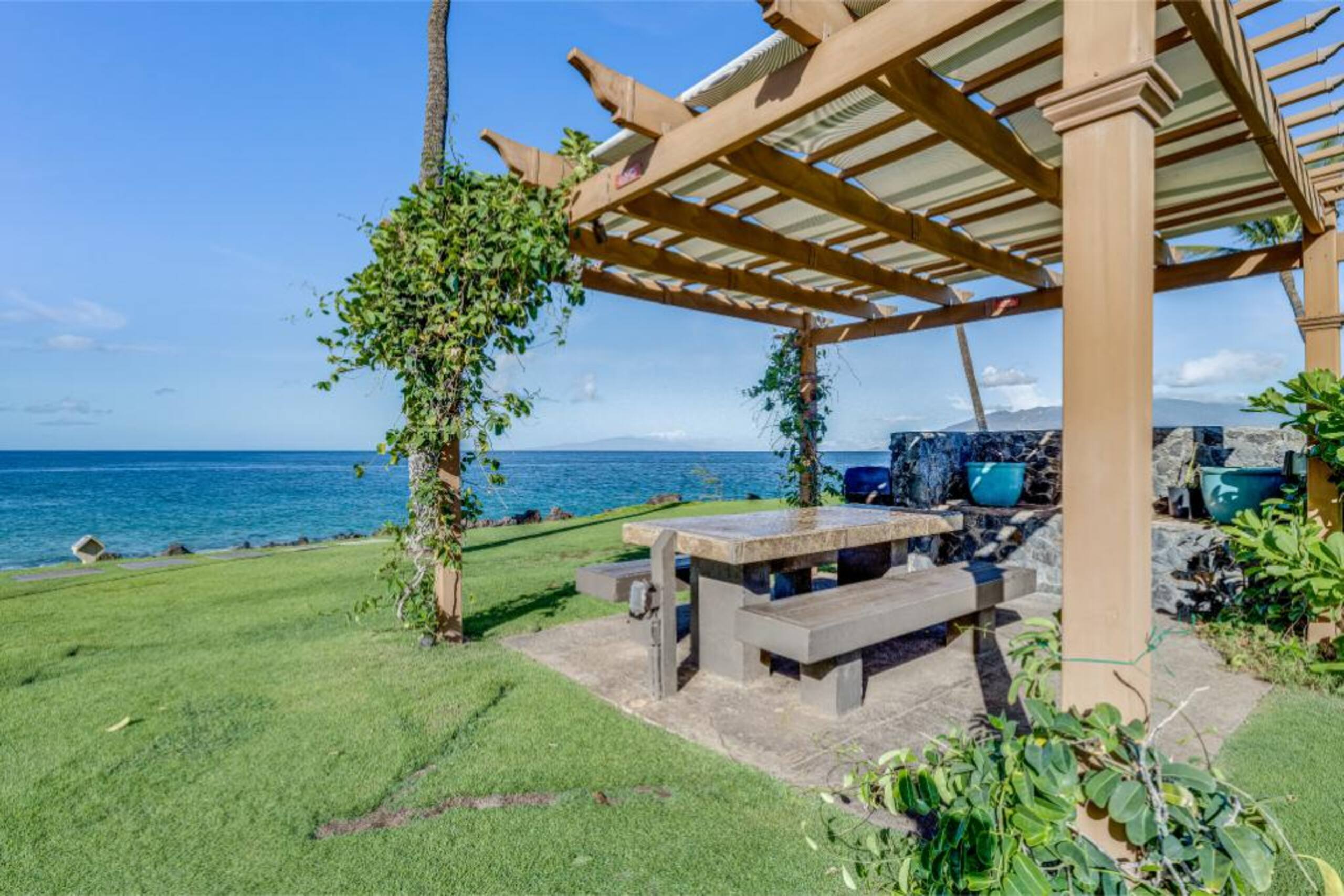 Condo in Kihei · ★4.83 · 1 bedroom · 2 beds · 1.5 baths - Image 37