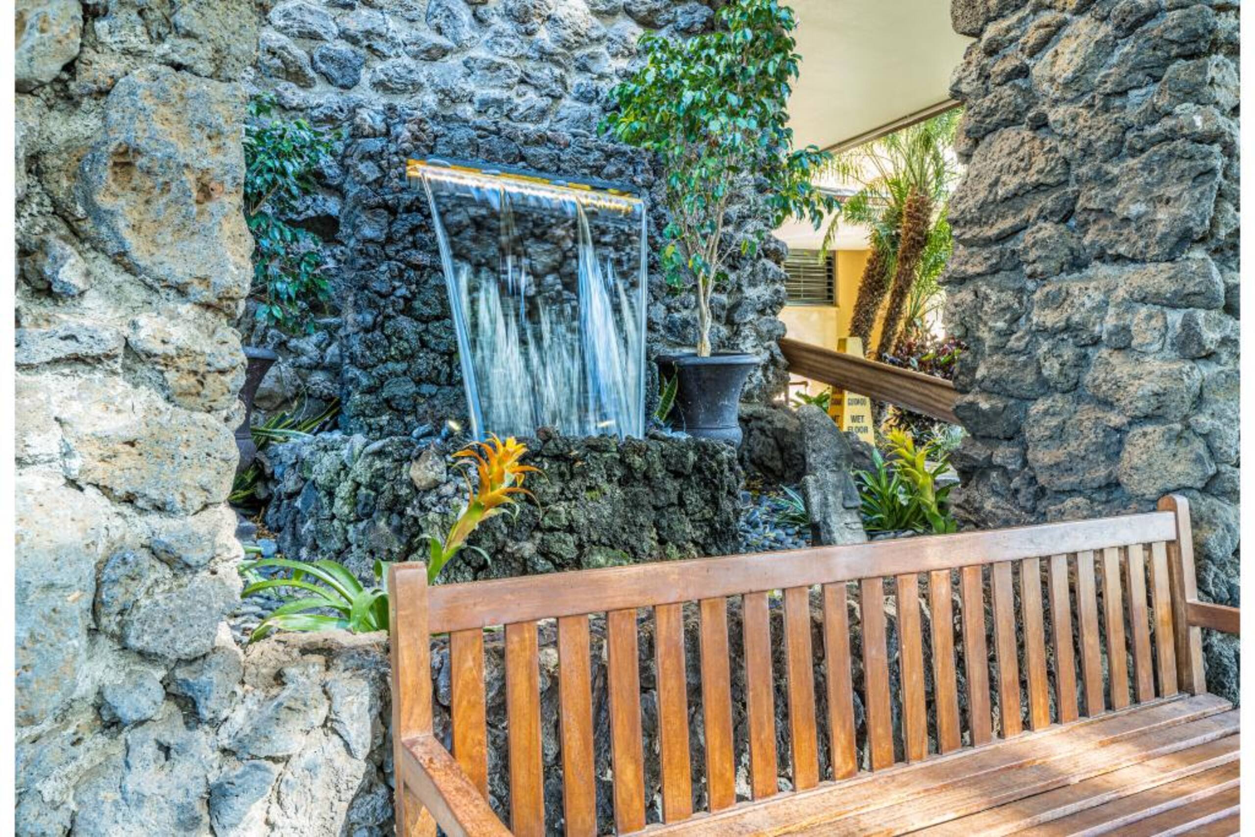 Condo in Kihei · ★4.83 · 1 bedroom · 2 beds · 1.5 baths - Image 38