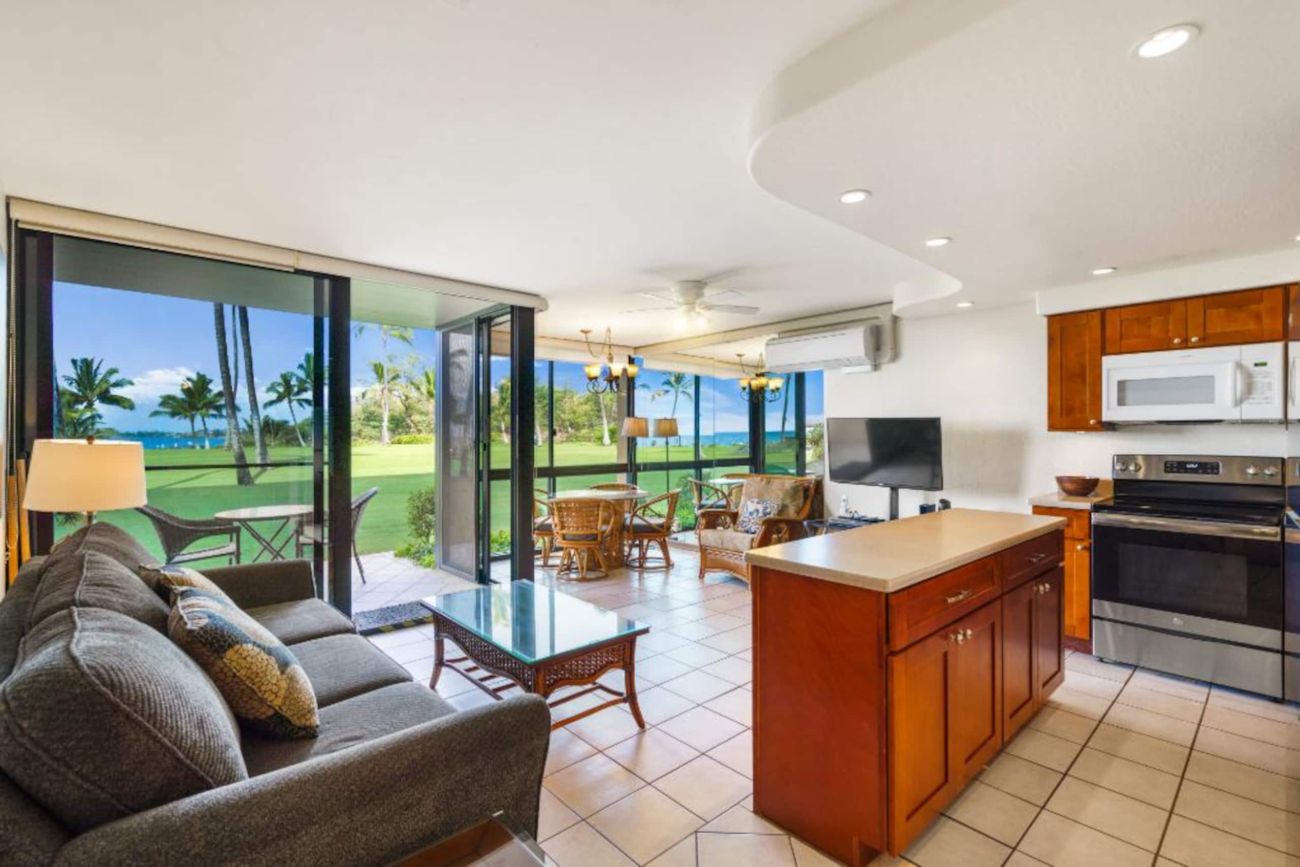 Condo in Kihei · ★4.83 · 1 bedroom · 2 beds · 1.5 baths - Image 2