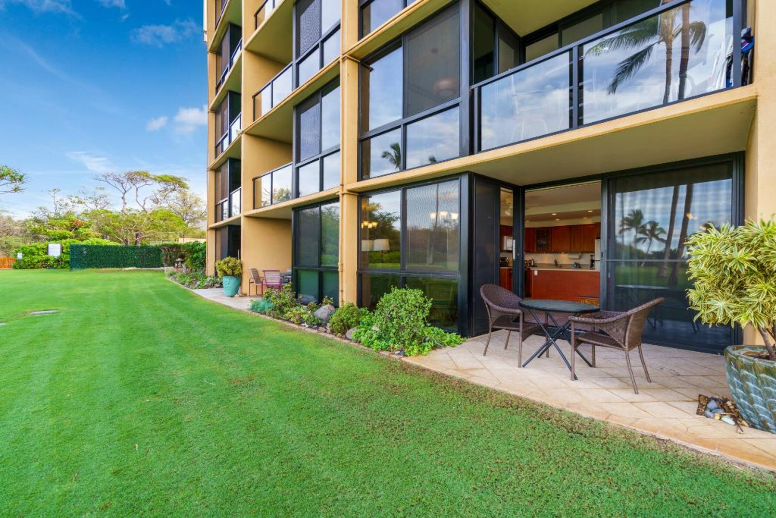 Condo in Kihei · ★4.83 · 1 bedroom · 2 beds · 1.5 baths - Image 6