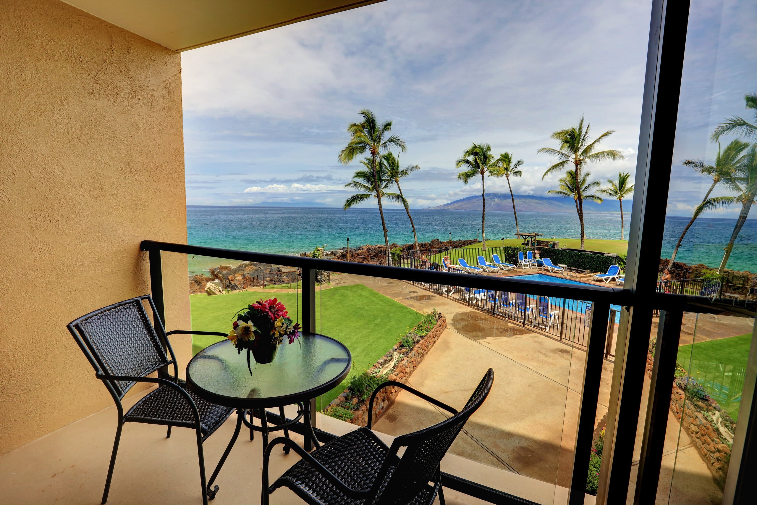 Condo in Kihei · ★4.5 · 1 bedroom · 2 beds · 1.5 baths - Image 1