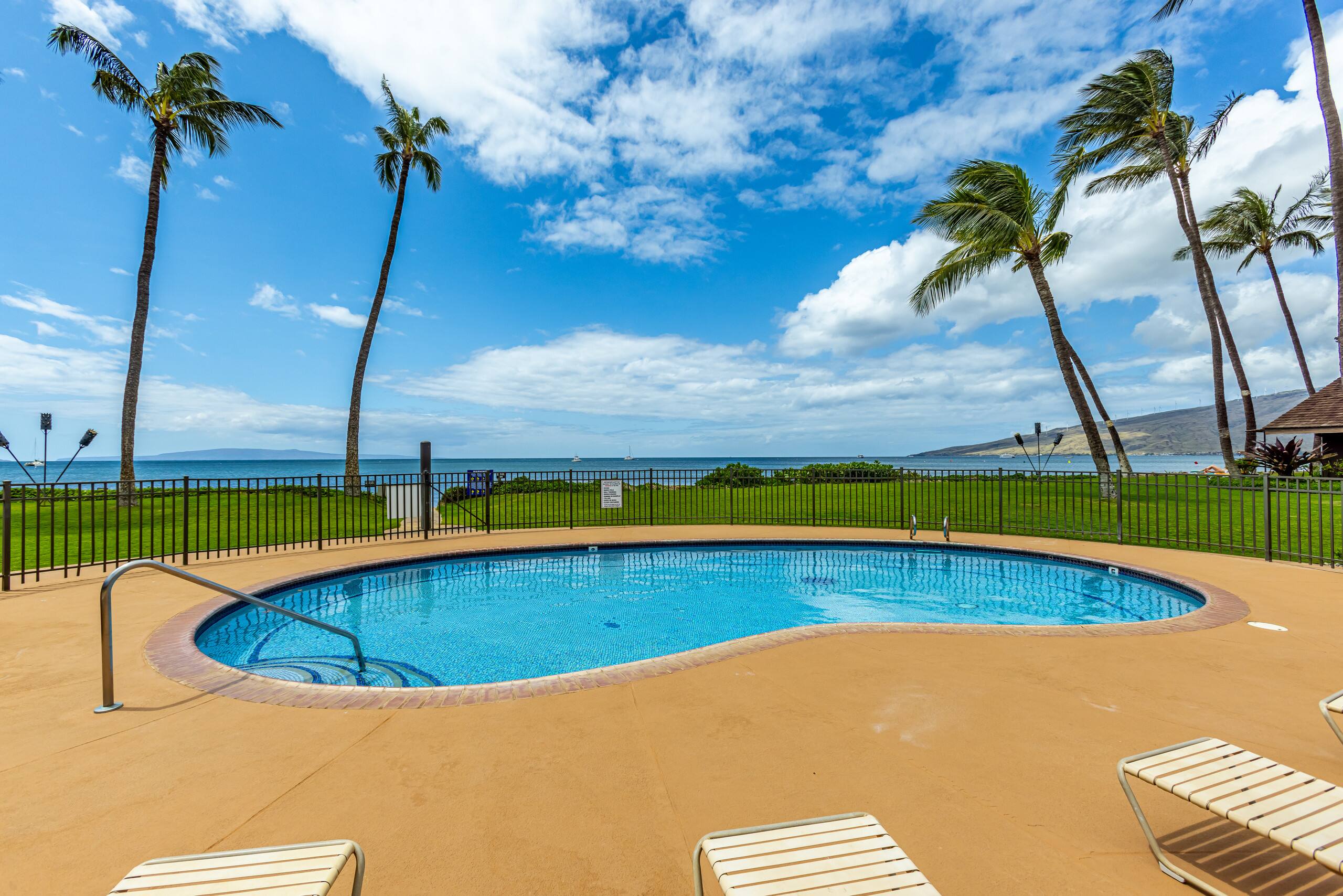 Condo in Kihei · ★4.25 · 2 bedrooms · 4 beds · 2 baths - Image 30