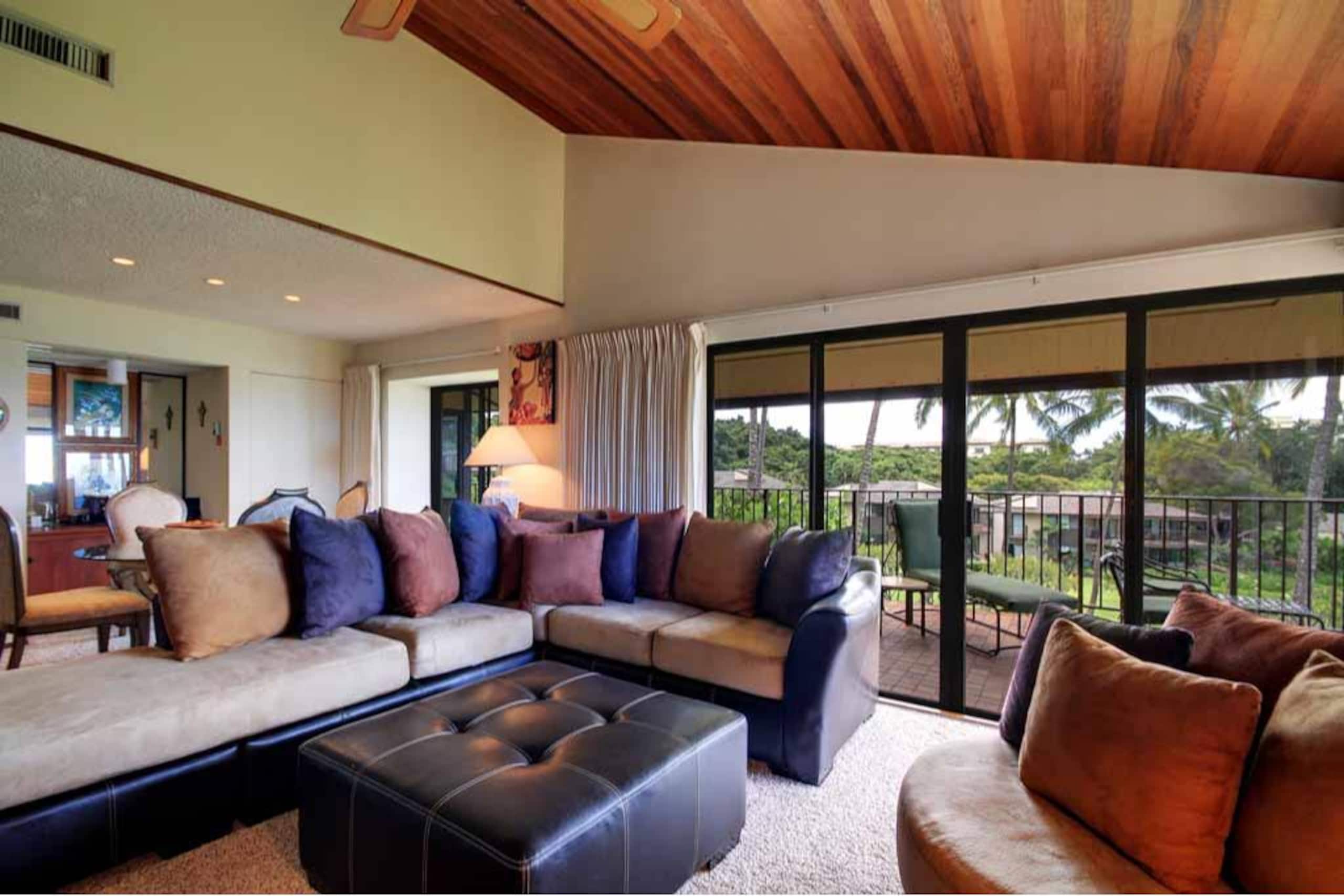 Sweeping Ocean Views - Wailea Elua 2010 - Photo 9