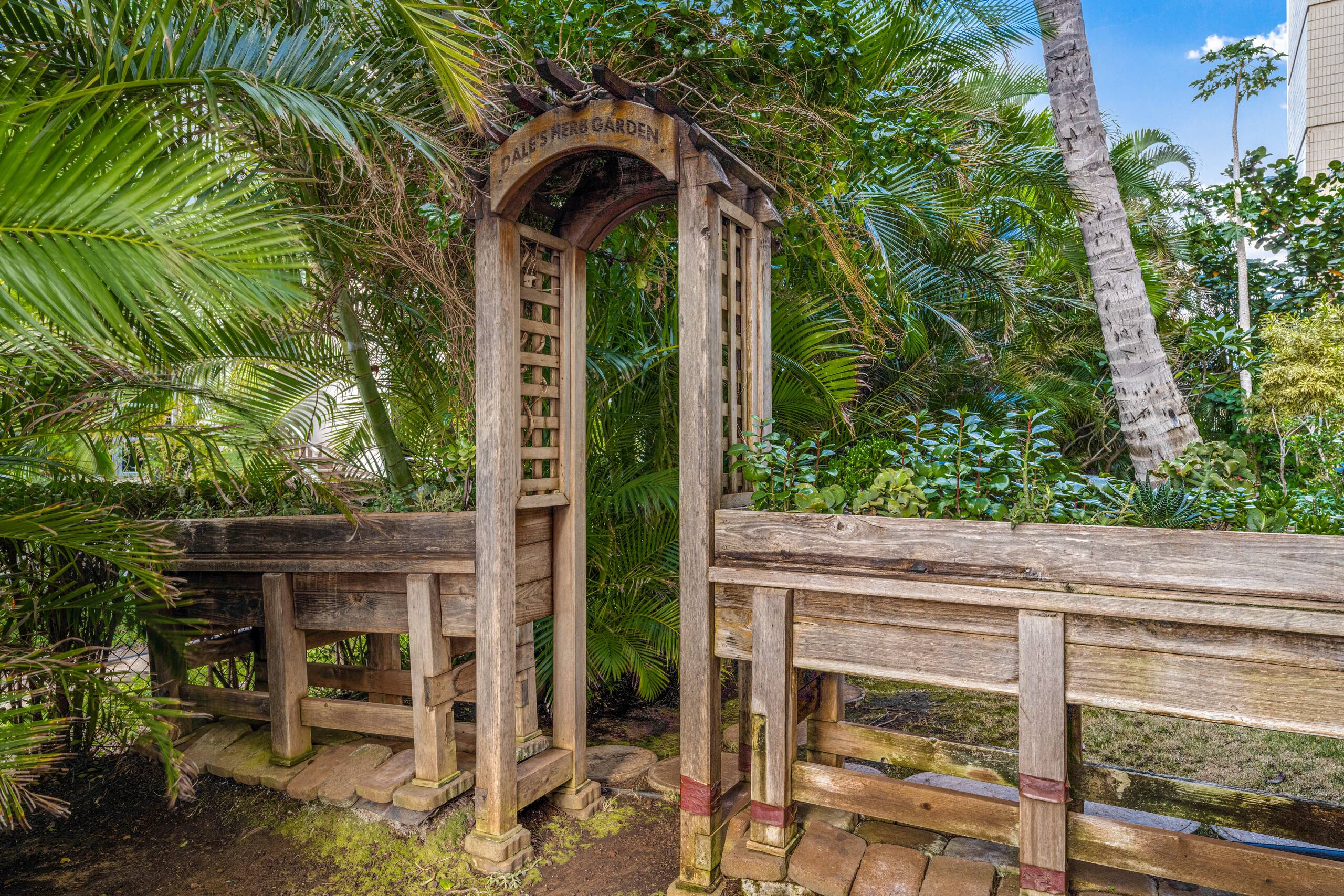 Condo in Kihei · ★5.0 · 2 bedrooms · 3 beds · 2 baths - Image 40