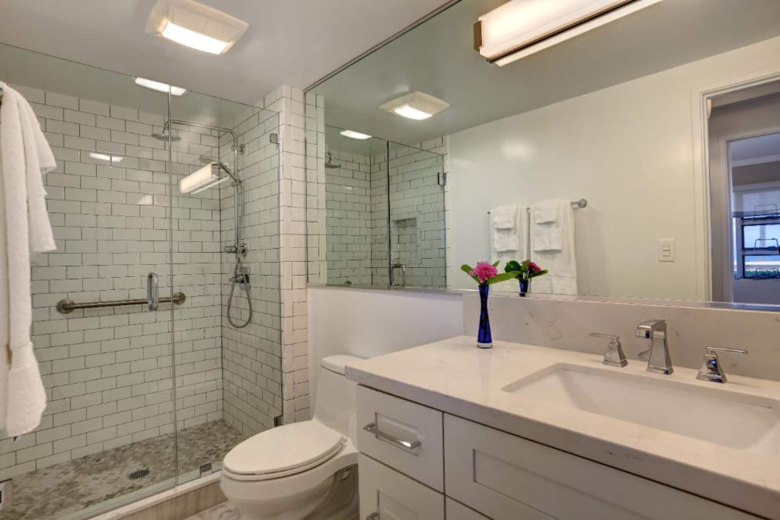 Condo in Kihei · ★4.67 · 2 bedrooms · 3 beds · 2 baths - Image 15
