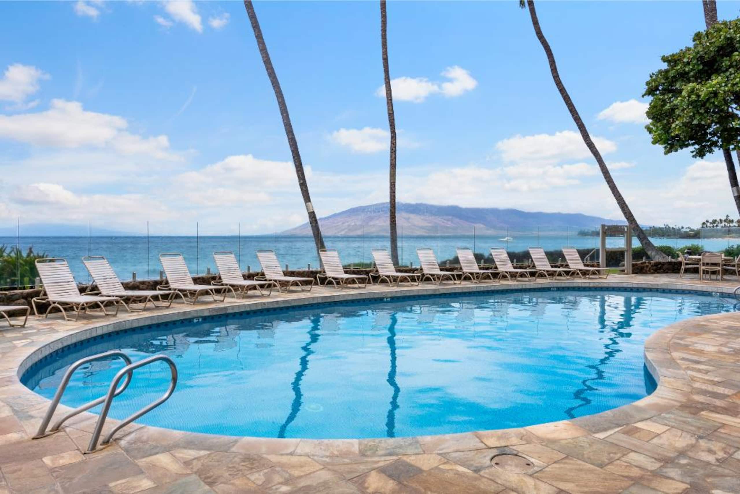 Condo in Kihei · ★4.67 · 2 bedrooms · 3 beds · 2 baths - Image 19