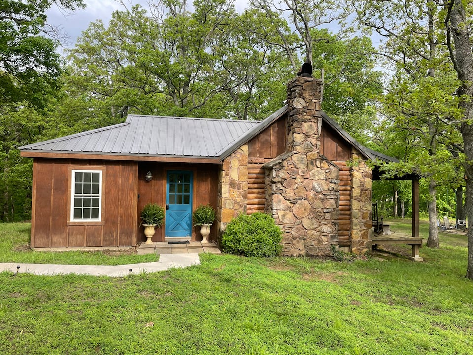 Kansas, United States Vacation Rentals (5 out of 5) - Airbnb