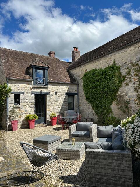 Charming Farmhouse - Swimming Pool - Forêt 3 Pignons