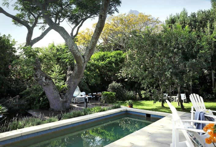 One block from beach, private, 4 beds/4 bath, pool