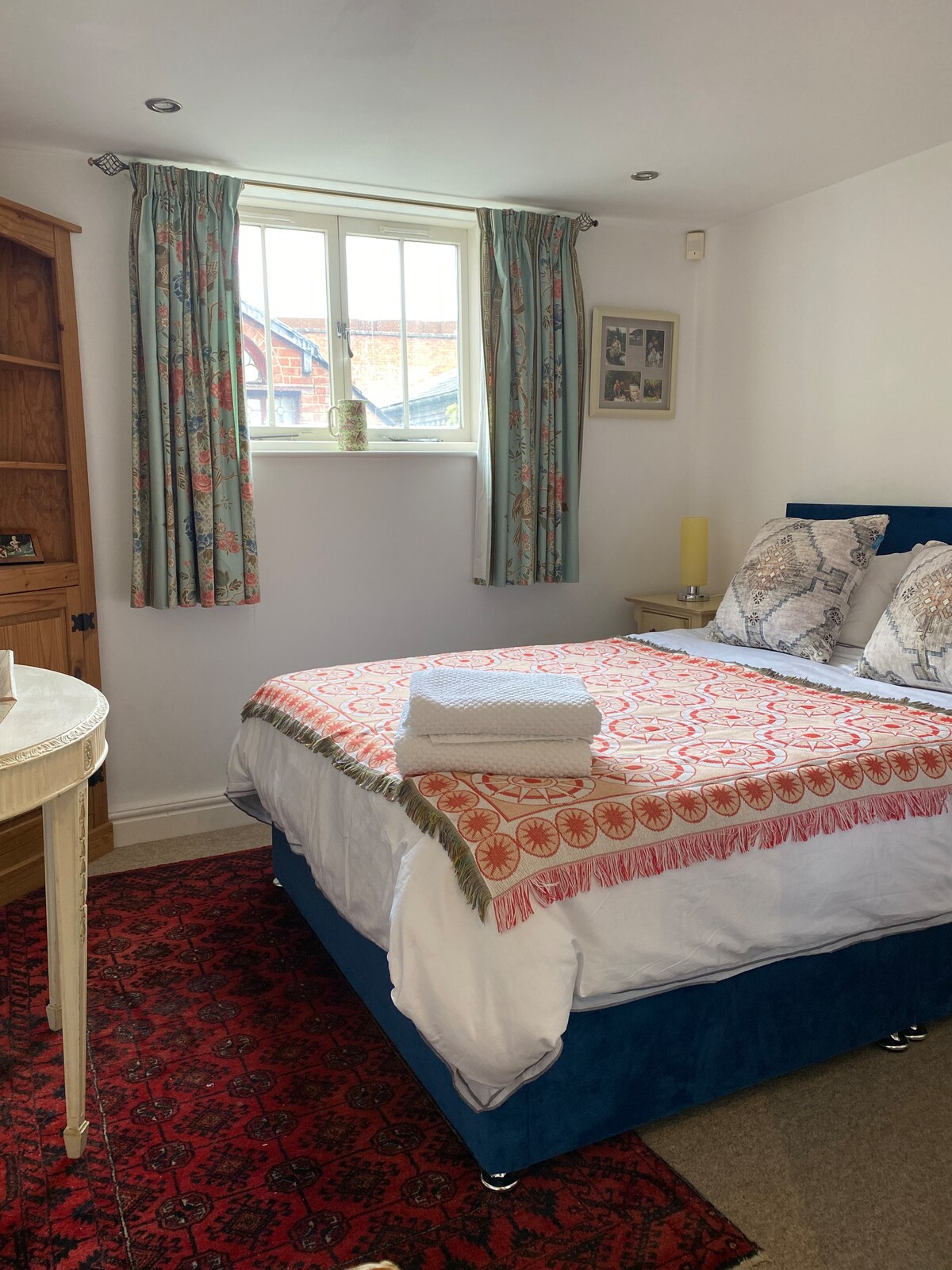 Double room in town centre Houses for Rent in Shropshire, England