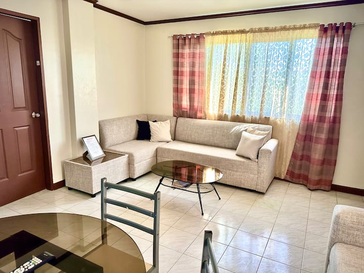 Cranberry's 2br Unit Nr Convention Center #1 - Iloilo City