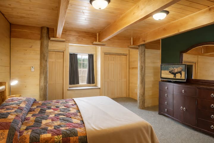 Enjoy maximum comfort with a private ensuite bathroom and a fireplace to keep you warm and cozy! 
