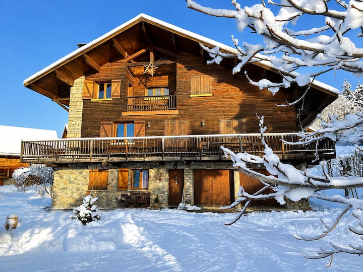 Immense Chalet, 4 à 14 à Prix Sympa, Lits Faits - Briançon