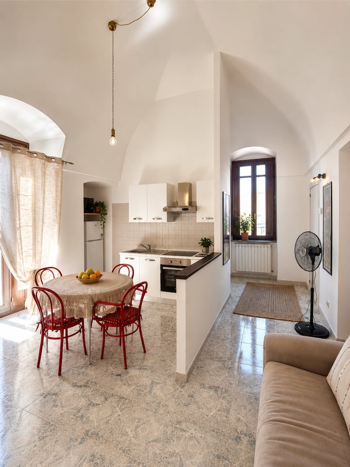 The House Of Anna:  Apartament In  Mottola Centre - Mottola