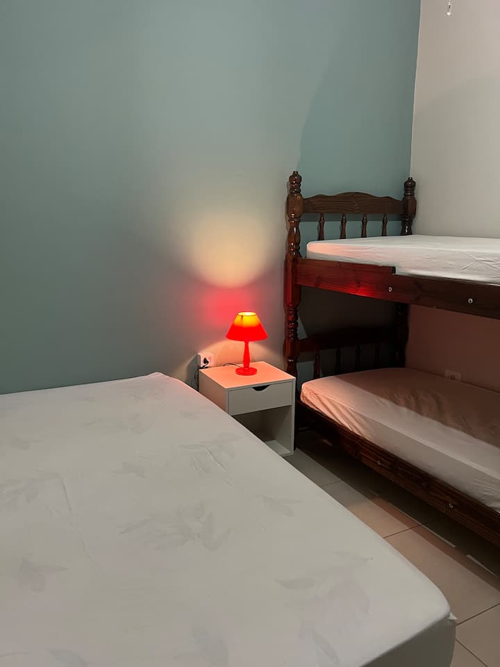 Double box bed with new mattress + double bed 