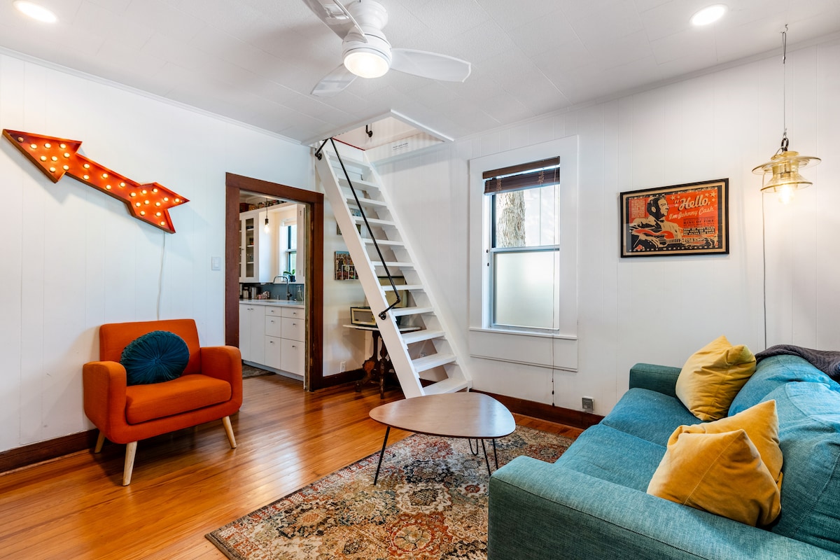 Historic Swede Hill Bungalow | Walk to Downtown