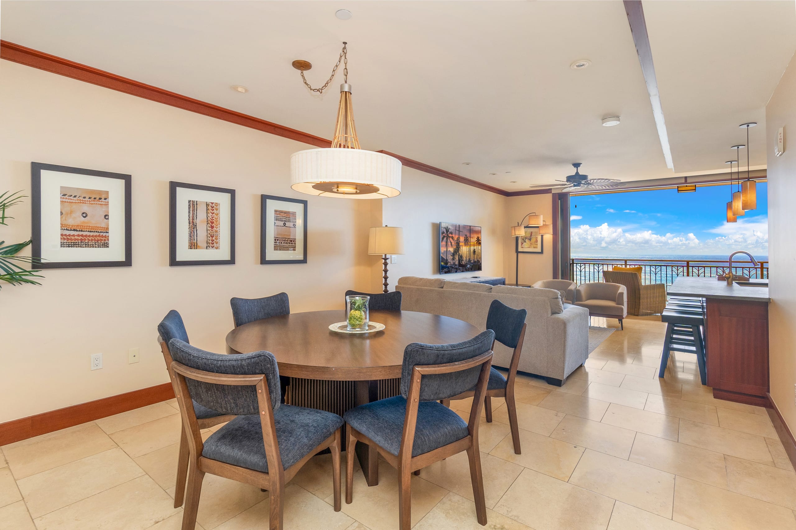 TOP Floor Penthouse with Panoramic View - Image 10