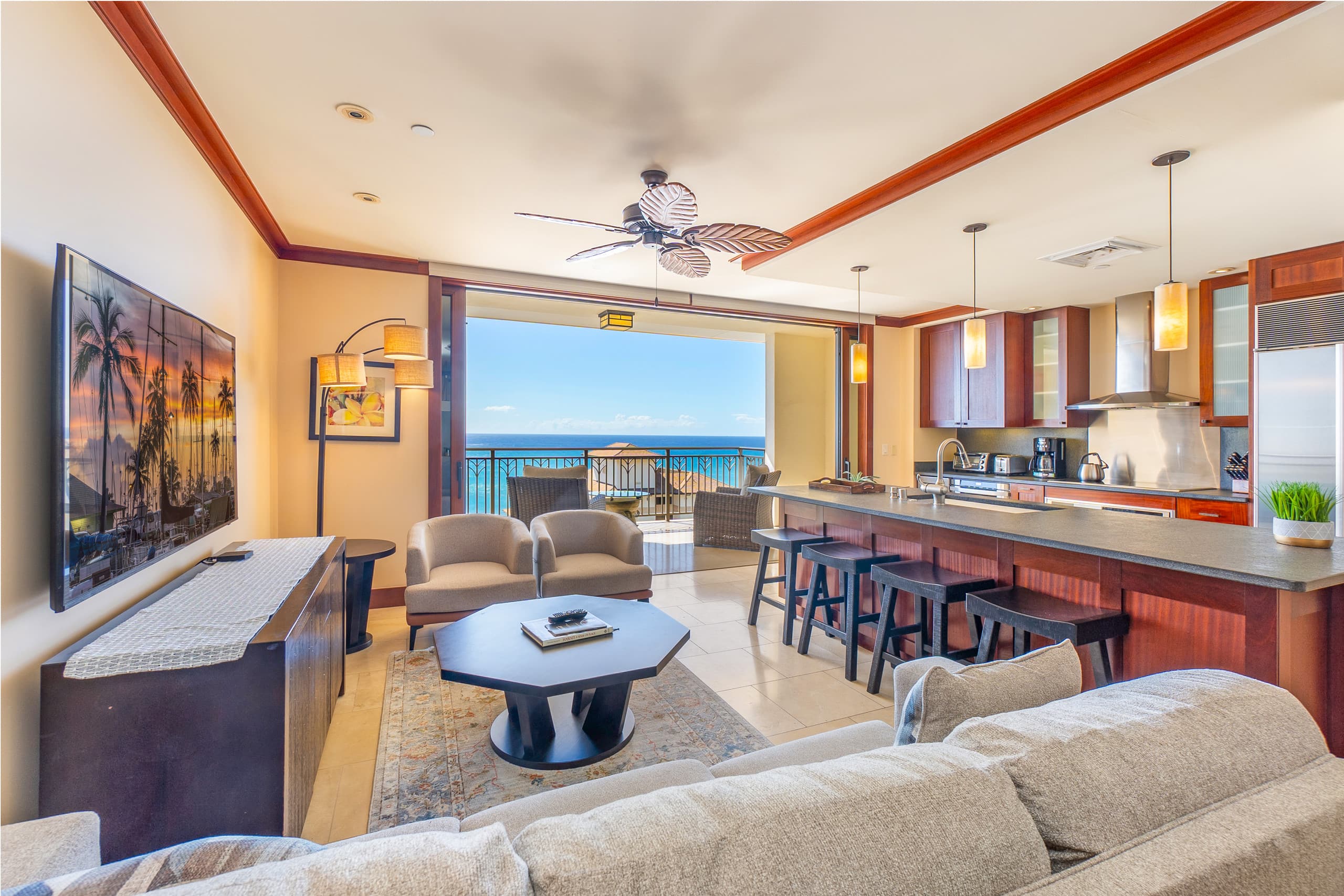 TOP Floor Penthouse with Panoramic View - Image 4