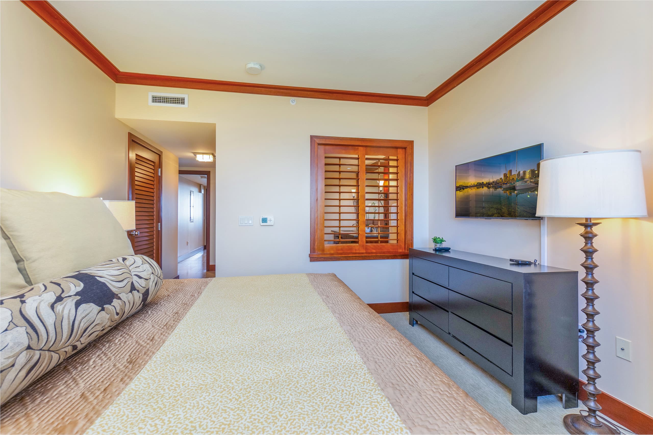 TOP Floor Penthouse with Panoramic View - Image 13
