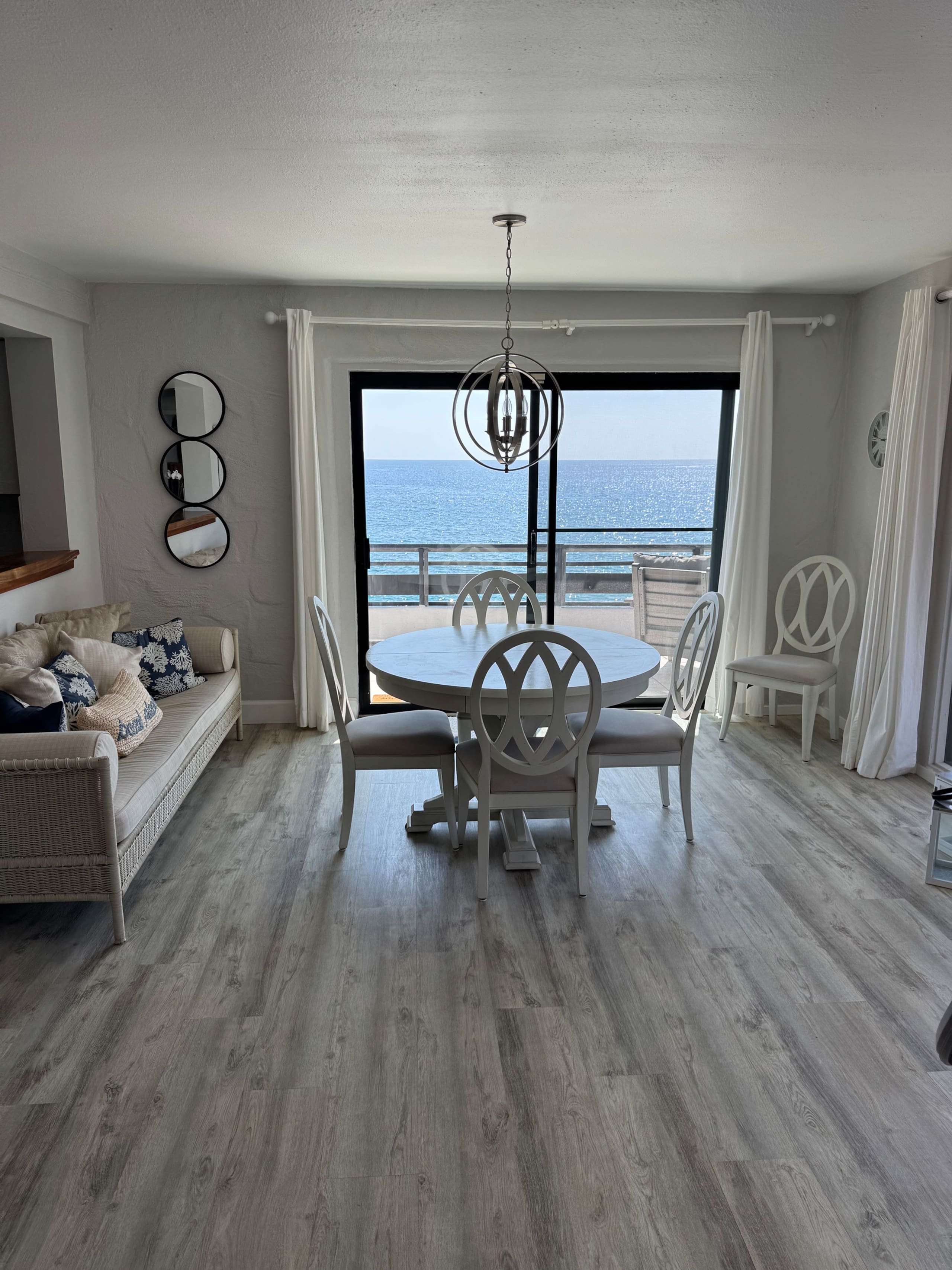 Condo in Kailua-Kona · ★4.95 · 2 bedrooms · 2 beds · 2 baths - Image 3