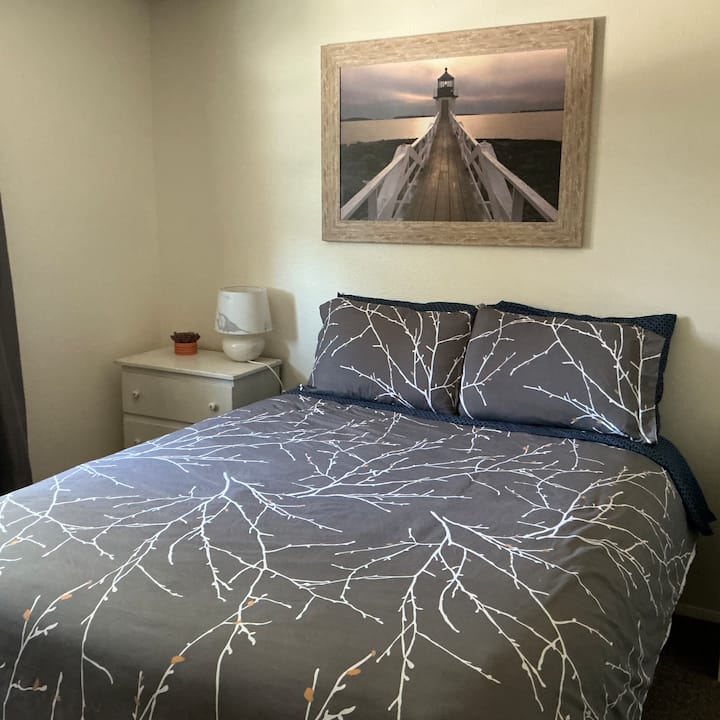 Contemporary, Marine 2bd/1ba Apartment In Kent - Kent, WA