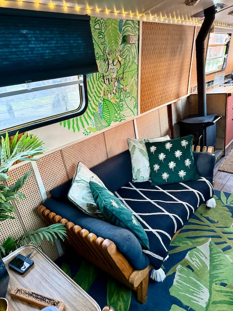 Successful Airbnb property: City Centre Location - Fun & Quirky Canal Boat in Manchester