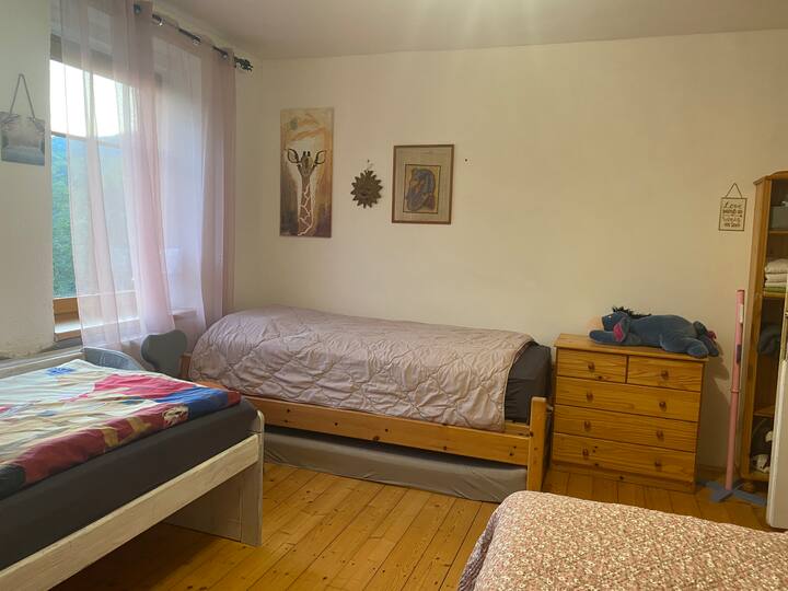 საძინებელი 2