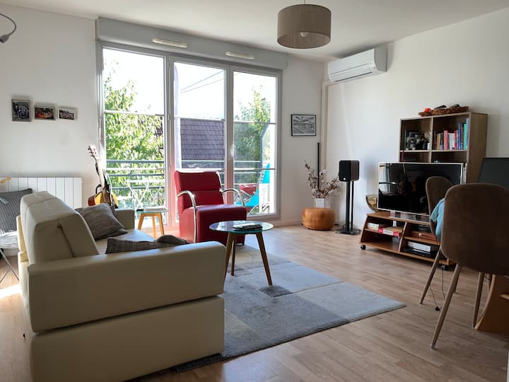Luxury Air-conditioned Flat Opposite Lagny Station - Bussy-Saint-Georges