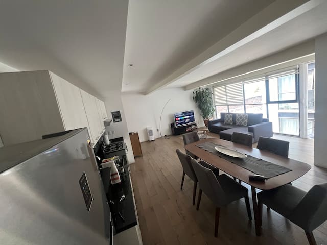 Condesa, entre Amsterdam y Col. Roma. Encantador