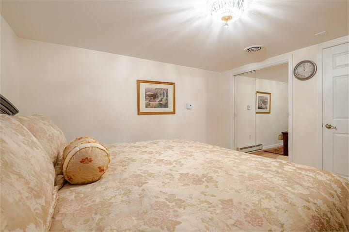 Dormitorio: cama tamaño king