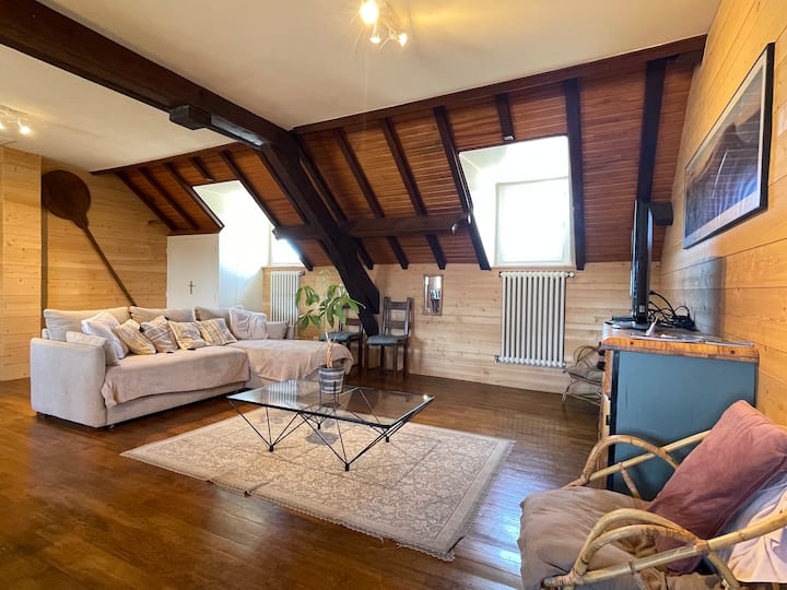 Gîte De Groupe Familial Pour 14 Personnes - Vic-sur-Cère