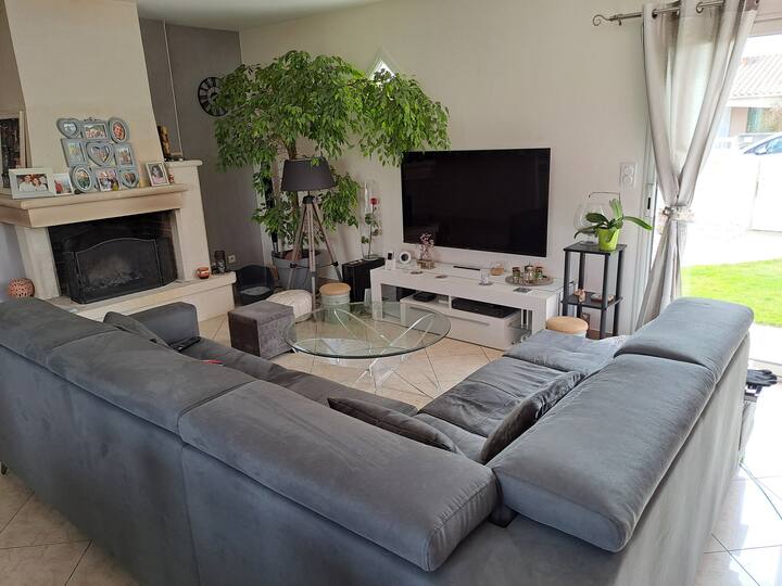 Un Coin Cozy Proche De La Mer Avec Spa. - La Rochelle