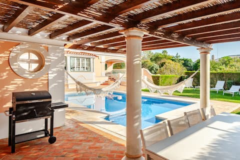 Noble Villa w/ Swimming Pool & co-work Space