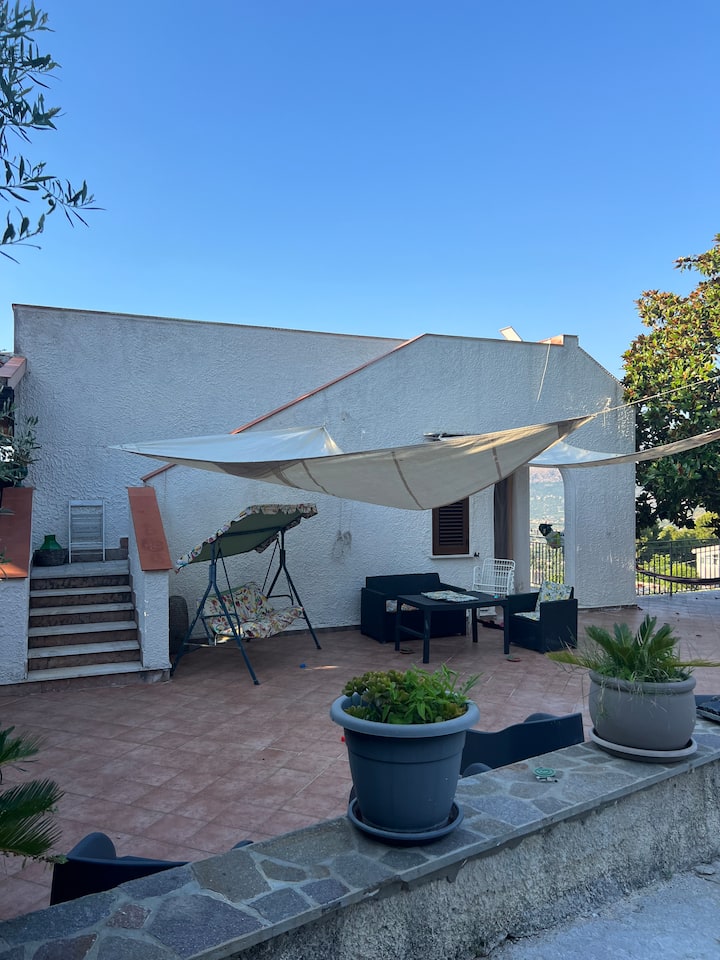 Villa Degli Ulivi Overlooking The Gulf Of Carini - Carini