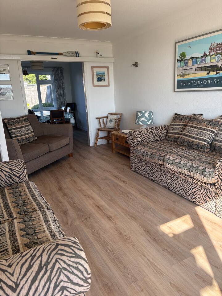 Frinton House - On The Esplanade - Walton-on-the-Naze