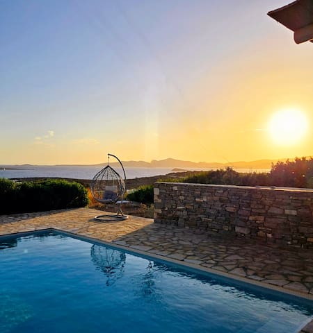 Paros Afrodite Luxury villas, pool & sea view