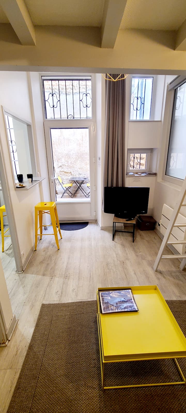 Yellow Studio - Poitiers Coeur De Ville - ポアティエ