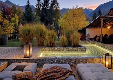 Orpin chalet, swimming pool, cinema, paddling pool, sauna