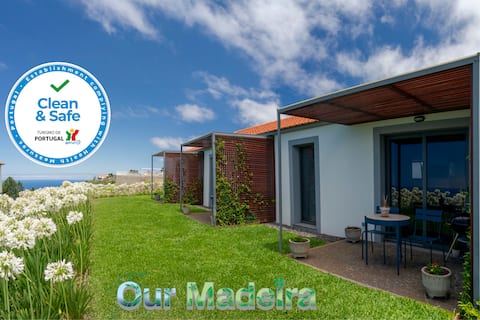 Top performing Airbnb: In peaceful Prazeres | Qta. Inácia Hibiscus Studio in Prazeres