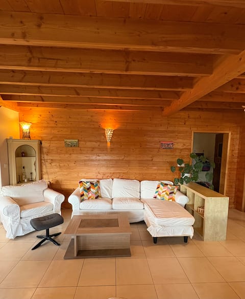 "Au petit Canada": Chalet in the heart of Morvan