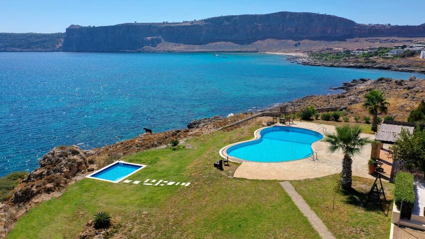 Amazing beachfront villa with private pool- Lindos