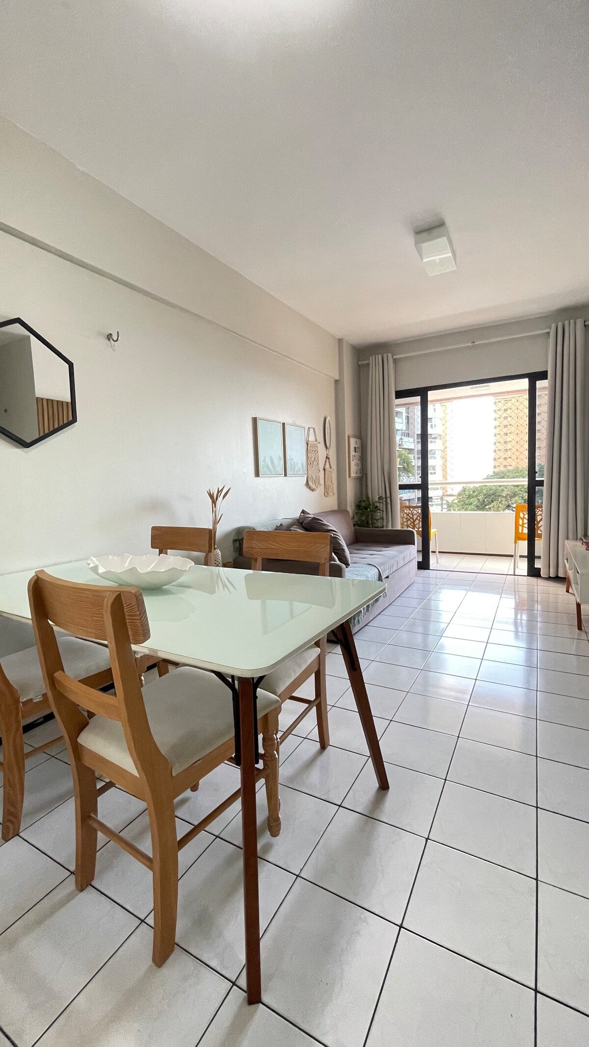 Foto do anúncio de Apartamento com vista mar . Anfitriao liz silva em Praia de Iracema, Fortaleza