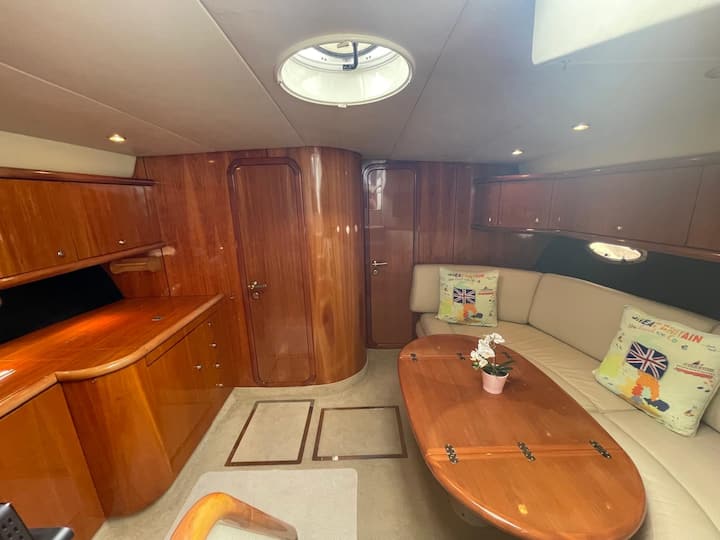 Boat Accommodation, Torquay Marina, Devon - Torquay