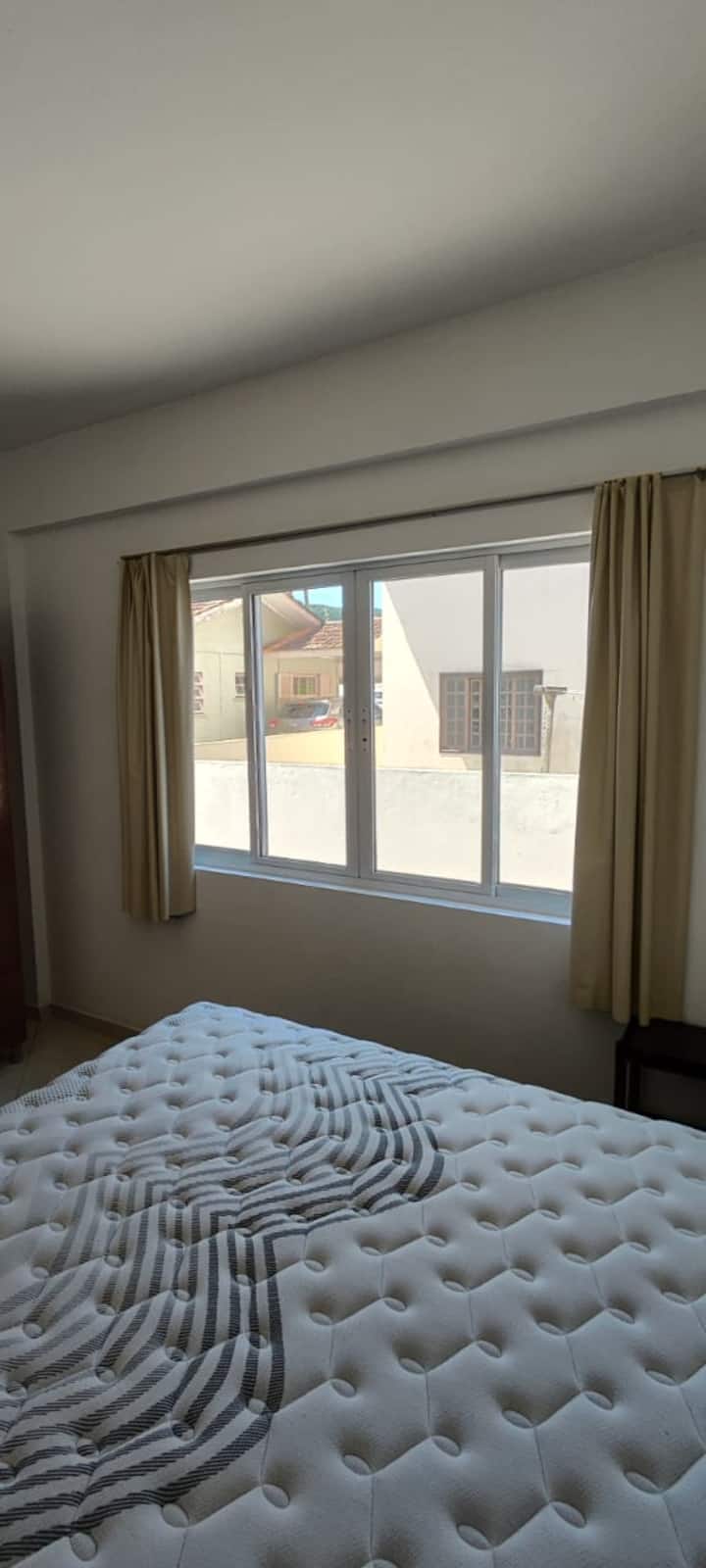 Dhomë gjumi 1