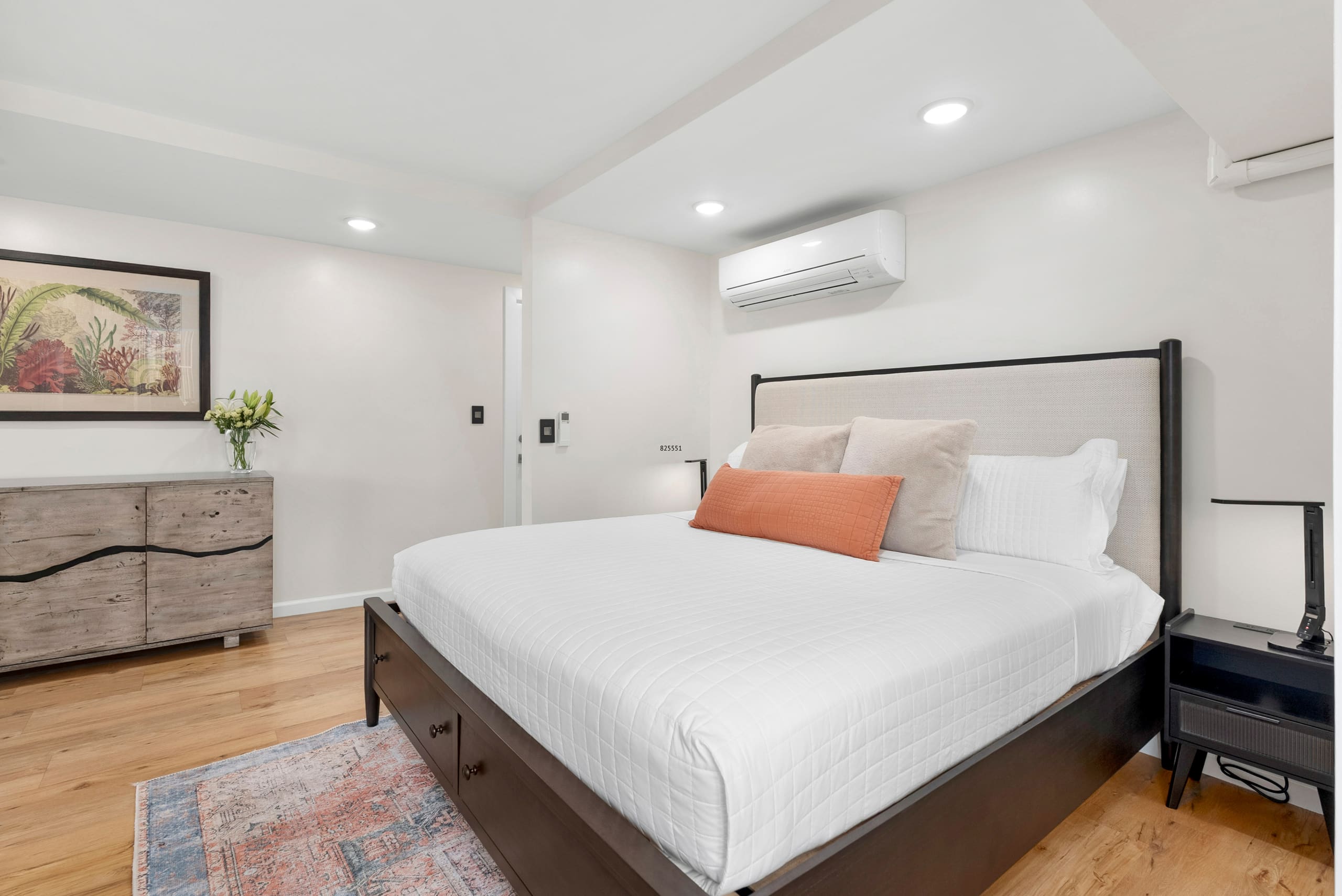Waikike Beach Loft Near Restaurants - Image 23